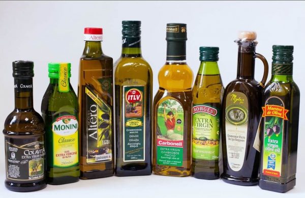 8 бутылок оливкового масла Extra virgin разных производителей