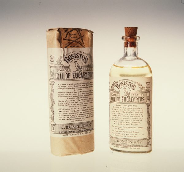 Старинная упаковка масла эвкалипта