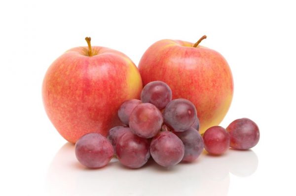 виноград и яблоки