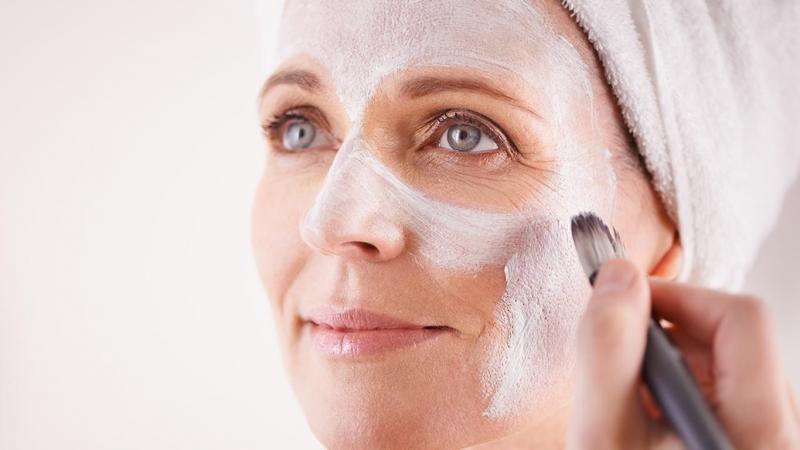 Эффективные рецепты масок 50+ для зрелой кожи